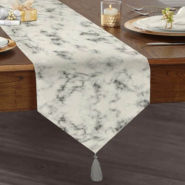 - UcgenRunner-3155-Gorsel1 - Realhomes  Realhomes Açık Mermer Zeminli Dijital Baskılı Özel Tasarım Püsküllü Şönil Üçgen Runner Realhomes