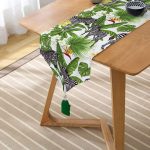 Realhomes Pudra Zeminli Egzotik Zebra Tasarımlı Modern Özel Tasarım Püsküllü Şönil Üçgen Runner Realhomes