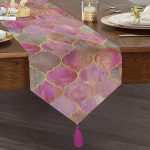 - UcgenRunner-3177-Gorsel1 - Realhomes  Realhomes Ogea Pudra Zeminli Özel Tasarım Püsküllü Şönil Üçgen Runner Realhomes