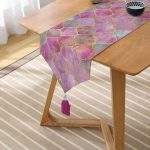 - UcgenRunner-3177-Gorsel2 - Realhomes  Realhomes Ogea Pudra Zeminli Özel Tasarım Püsküllü Şönil Üçgen Runner Realhomes