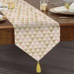 - UcgenRunner-3195-Gorsel1 - Realhomes Realhomes Üçgen Pudra Renkler Özel Tasarımlı Dekoratif Özel Tasarım Püsküllü Şönil Üçgen Runner Realhomes