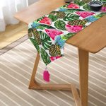 Realhomes Yaz Meyveleri Watercolor Serisi Modern Özel Tasarım Püsküllü Şönil Üçgen Runner Realhomes