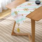 Realhomes Pembe Mavi Zeminde Kar Tanesi Detaylı Modern Özel Tasarım Püsküllü Şönil Üçgen Runner Realhomes