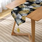 - UcgenRunner-3233-Gorsel2 - Realhomes  Realhomes Siyah Zeminde Palmiye Yaprakları Özel Tasarım Püsküllü Şönil Üçgen Runner Realhomes