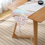 Realhomes Geometrik Şekiili Mermer Desenleri Modern Özel Tasarım Püsküllü Şönil Üçgen Runner Realhomes