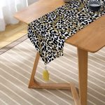 - UcgenRunner-3239-Gorsel2 - Realhomes  Realhomes Leopar Desenli Altın Detaylı Özel Tasarım Modern Özel Tasarım Püsküllü Şönil Üçgen Runner Realhomes