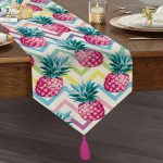 - UcgenRunner-3261-Gorsel1 - Realhomes Realhomes Renkli Zigzag Desenli Ananaslar Modern Tasarımlı Özel Tasarım Püsküllü Şönil Üçgen Runner Realhomes