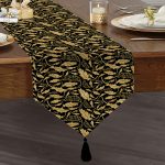 - UcgenRunner-3310-Gorsel1 - Realhomes Siyah Zeminli Altın Yapraklar Motifli Dekoratif Püsküllü Şönil Üçgen Runner Realhomes