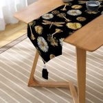 Realhomes Siyah Zeminde Etnik Objeler Özel Tasarım Püsküllü Şönil Üçgen Runner Realhomes