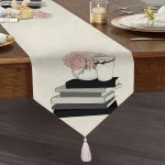 Gül Kitap ve Kahve Tasarımlı Dijital Baskılı Püsküllü Şönil Üçgen Runner Realhomes