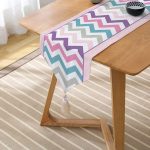 Renkli Zigzag Motifli Pembe Zeminli Modern Püsküllü Şönil Üçgen Runner Realhomes