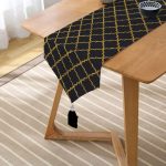 - UcgenRunner-3393-Gorsel2 - Realhomes RealHomes Özel Tasarımlı Dijital Baskılı Dekoratif Püsküllü Şönil Üçgen Runner Realhomes