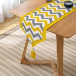 Sarı Gri Zigzag Desenli Dijital Baskılı Püsküllü Şönil Üçgen Runner Realhomes