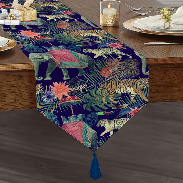 Realhomes Siyah Zeminli Geometrik Geyik Çizimli Modern Özel Tasarım Püsküllü Şönil Üçgen Runner Realhomes