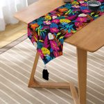 - UcgenRunner-3512-Gorsel2 - Realhomes  Siyah Zeminde Renkli Yaprak Tasarımlı Dijital Baskılı Püsküllü Şönil Üçgen Runner Realhomes