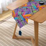 - UcgenRunner-3543-Gorsel2 - Realhomes Geometrik Zeminde Tropikal Yapraklar Özel Tasarım Püsküllü Şönil Üçgen Runner Realhomes