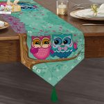 Ağaçta Sevimli Baykuşlar Modern Tasarım Dijital Baskılı Püsküllü Şönil Üçgen Runner Realhomes