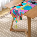 RealHomes Özel Tasarımlı Dijital Baskılı Dekoratif Püsküllü Şönil Üçgen Runner Realhomes