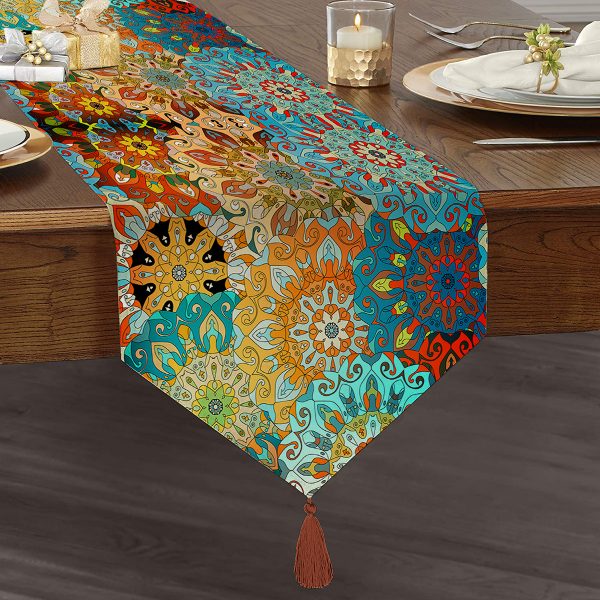 - UcgenRunner-3721-Gorsel1 - Realhomes  Realhomes Nazar Boncuğu Motifli Dijital Baskılı Modern Püsküllü Şönil Üçgen Runner Realhomes