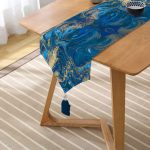 - UcgenRunner-3740-Gorsel2 - Realhomes  Realhomes Mvi Zeminli Altın Yaldızlı Dijital Baskılı Modern Püsküllü Şönil Üçgen Runner Realhomes