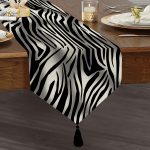 Realhomes Zebra Desenli Dijital Baskılı Modern Püsküllü Şönil Üçgen Runner Realhomes