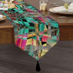 Realhomes Renkli Mozaik Motifli Dijital Baskılı Modern Püsküllü Şönil Üçgen Runner Realhomes