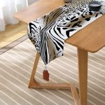 Realhomes Özel Seri Dijital Baskılı Modern Püsküllü Şönil Üçgen Runner Realhomes