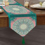 Realhomes Çini Motifli Dijital Baskılı Modern Püsküllü Şönil Üçgen Runner Realhomes