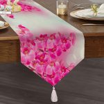 - UcgenRunner-3917-Gorsel1 - Realhomes Realhomes Pembe Orkide Motifli Dijital Baskılı Modern Püsküllü Şönil Üçgen Runner Realhomes