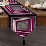 Realhomes Özel Tasarım Dijital Baskılı Modern Püsküllü Şönil Üçgen Runner Realhomes