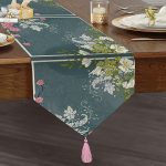 Realhomes Modern Sanat Tasarımlı Dijital Baskılı Püsküllü Şönil Üçgen Runner Realhomes