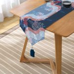 Realhomes Dalgalı Modern Çiçek Tasarımlı Püsküllü Şönil Üçgen Runner Realhomes