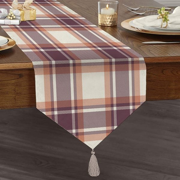 Realhomes Kuru Kafa Ve Kelebek Tasarımlı Püsküllü Şönil Üçgen Runner Realhomes