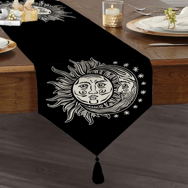 Pembe Desenli Puanlı Dijital Baskılı Bebek Odası Püsküllü Şönil Üçgen Runner Realhomes