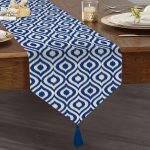 - UcgenRunner-5116lacivert-Gorsel1 - Realhomes  Özel Tasarım Lacivert Ikat Desenli Dijital Baskılı Püsküllü Şönil Üçgen Runner Realhomes