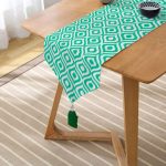 - UcgenRunner-5116yesil-Gorsel2 - Realhomes  Özel Tasarım Yaşil Ikat Desenli Dijital Baskılı Püsküllü Şönil Üçgen Runner Realhomes