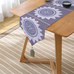 Gri Zeminde Mandala Baskılı Modern Püsküllü Şönil Üçgen Runner Realhomes