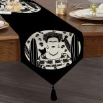 Black Frida Kahlo Basklı Püsküllü Şönil Üçgen Runner Realhomes