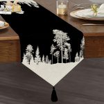 Siyah Zeminde Siyah Ağaç Tasarımlı Dekoratif Püsküllü Şönil Üçgen Runner Realhomes