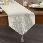 - UcgenRunner-5235gri-Gorsel1 - Realhomes  Beyaz Zeminde Gri Palmiye Yaprakları Özel Tasarım Püsküllü Şönil Üçgen Runner Realhomes