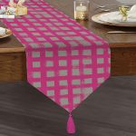 - UcgenRunner-5236kolaj-Gorsel1 - Realhomes  Geometrik Kolaj Kare Motifli Dekoratif Püsküllü Şönil Üçgen Runner Realhomes