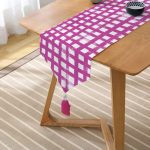 Lacivert Zeminde Geometrik Kare Motifli Dekoratif Püsküllü Şönil Üçgen Runner Realhomes