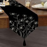 Siyah Zemin Üzerinde Çiçek Motifli Özel Tasarım Püsküllü Şönil Üçgen Runner Realhomes