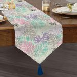 - UcgenRunner-5252-Gorsel1 - Realhomes  Beyaz Zemin Üzerinde Sulu Boya Renkli Yaprak Çizimli Modern Püsküllü Şönil Üçgen Runner Realhomes