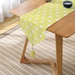 RealHomes Dijital Baskılı Özel Tasarım Püsküllü Şönil Üçgen Runner Realhomes