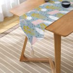 - UcgenRunner-5297-Gorsel2 - Realhomes  Mavi Zemin Üzerinde Sulu Boya Çizim Baskılı Dekoratif Püsküllü Şönil Üçgen Runner Realhomes