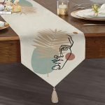 - UcgenRunner-5340-Gorsel1 - Realhomes Botanik Portre Desenli Özel Tasarım Püsküllü Şönil Üçgen Runner Realhomes