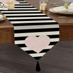 RealHomes Dijital Baskılı Özel Tasarım Püsküllü Şönil Üçgen Runner Realhomes