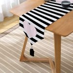 RealHomes Dijital Baskılı Özel Tasarım Püsküllü Şönil Üçgen Runner Realhomes