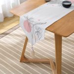 Karakalem Yaprak Çizimli Özel Tasarım Modern Püsküllü Şönil Üçgen Runner Realhomes